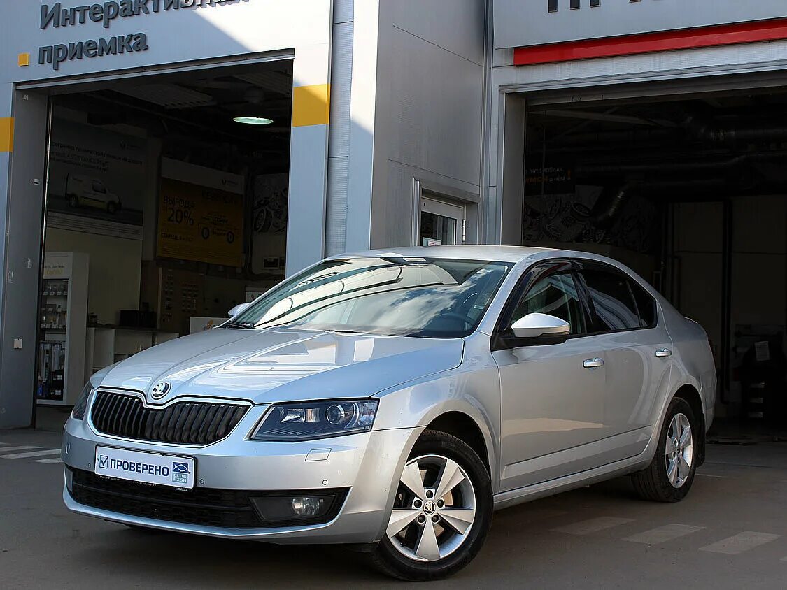 Купить шкоду октавию на механике. Skoda Octavia a7 2013.