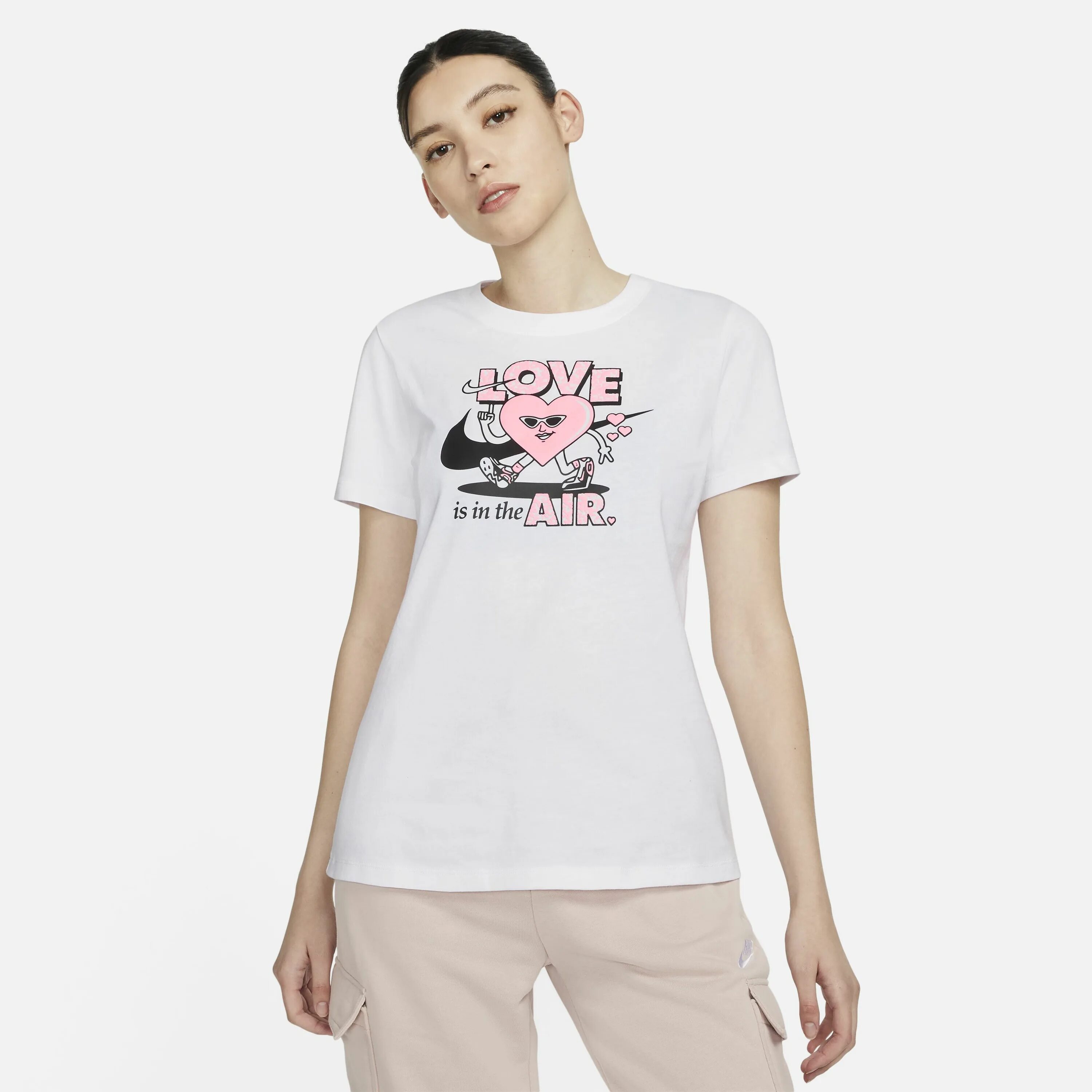 Женская футболка Nike v-Day Tee. Nike Five футболка. Найк лов из. Nike Love. Любовь найка