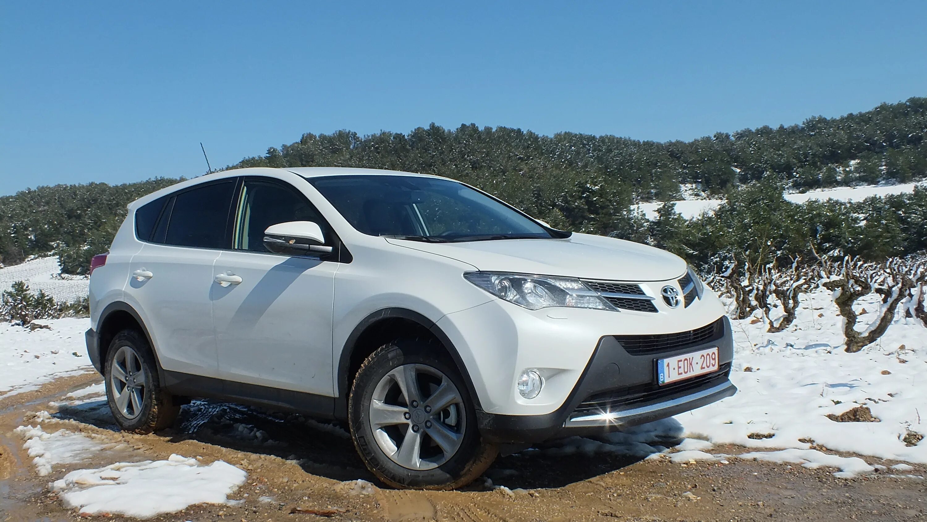 Toyota rav4 40. Rav4 40 кузов. Тойота рав 4 4 кузов. Тойота RAV 4 40.