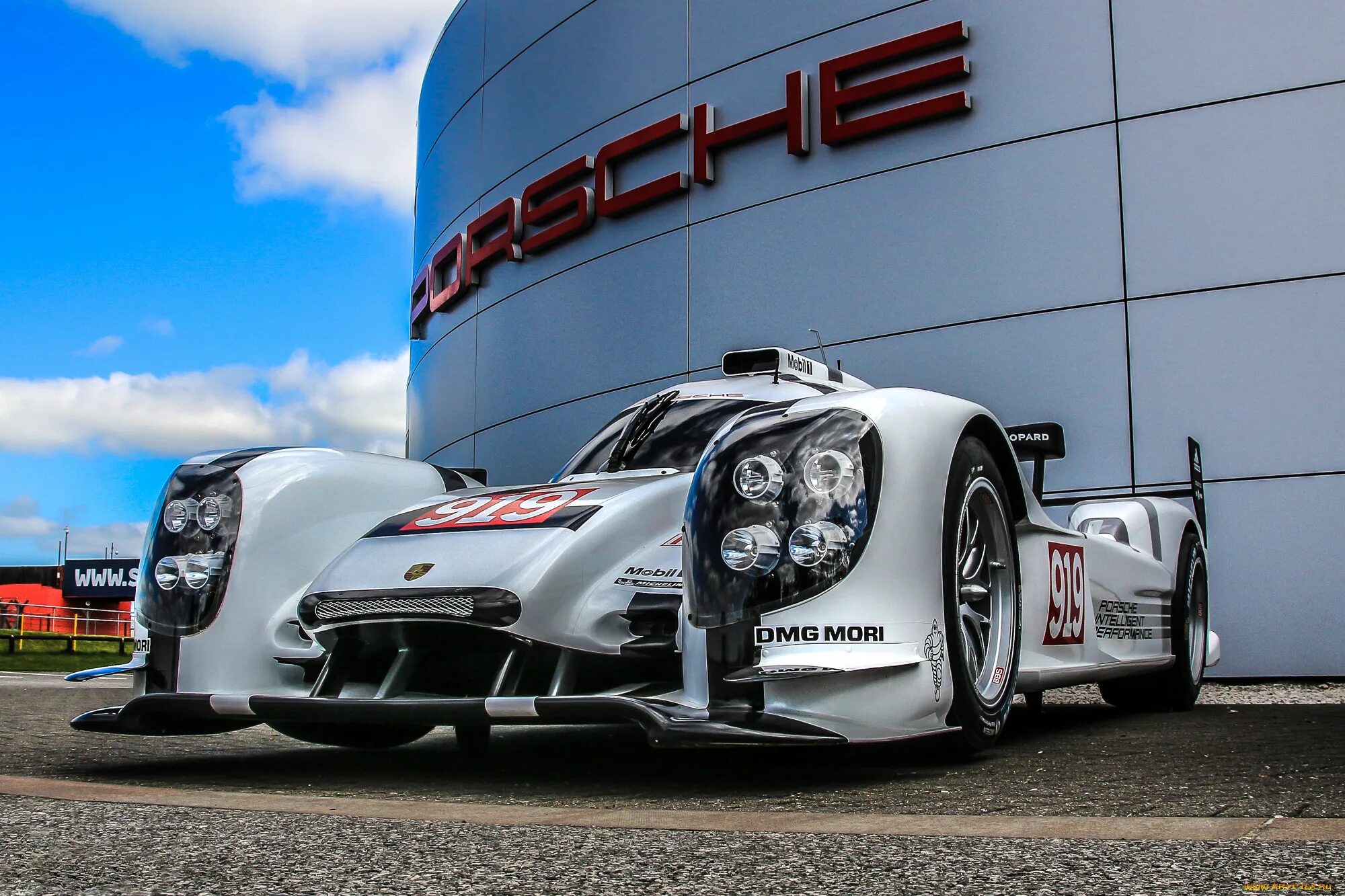 Porsche 919 Hybrid 2016. Porsche 919 Street. Porsche Болид гибрид. Porsche 919 hybrid