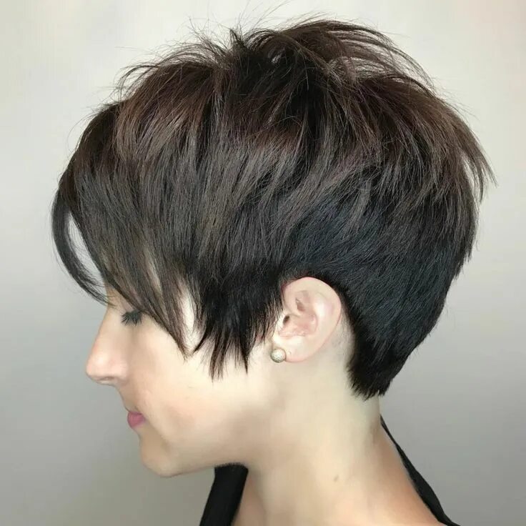 Pin by Misty Price on fashion Sassy hair, Short pixie haircuts, Hair styles