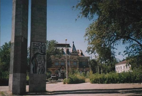 елена лунга апатиты. музей в камышине на набережной. леонова,д. камышин 37. камышин 6 мкр набережная.