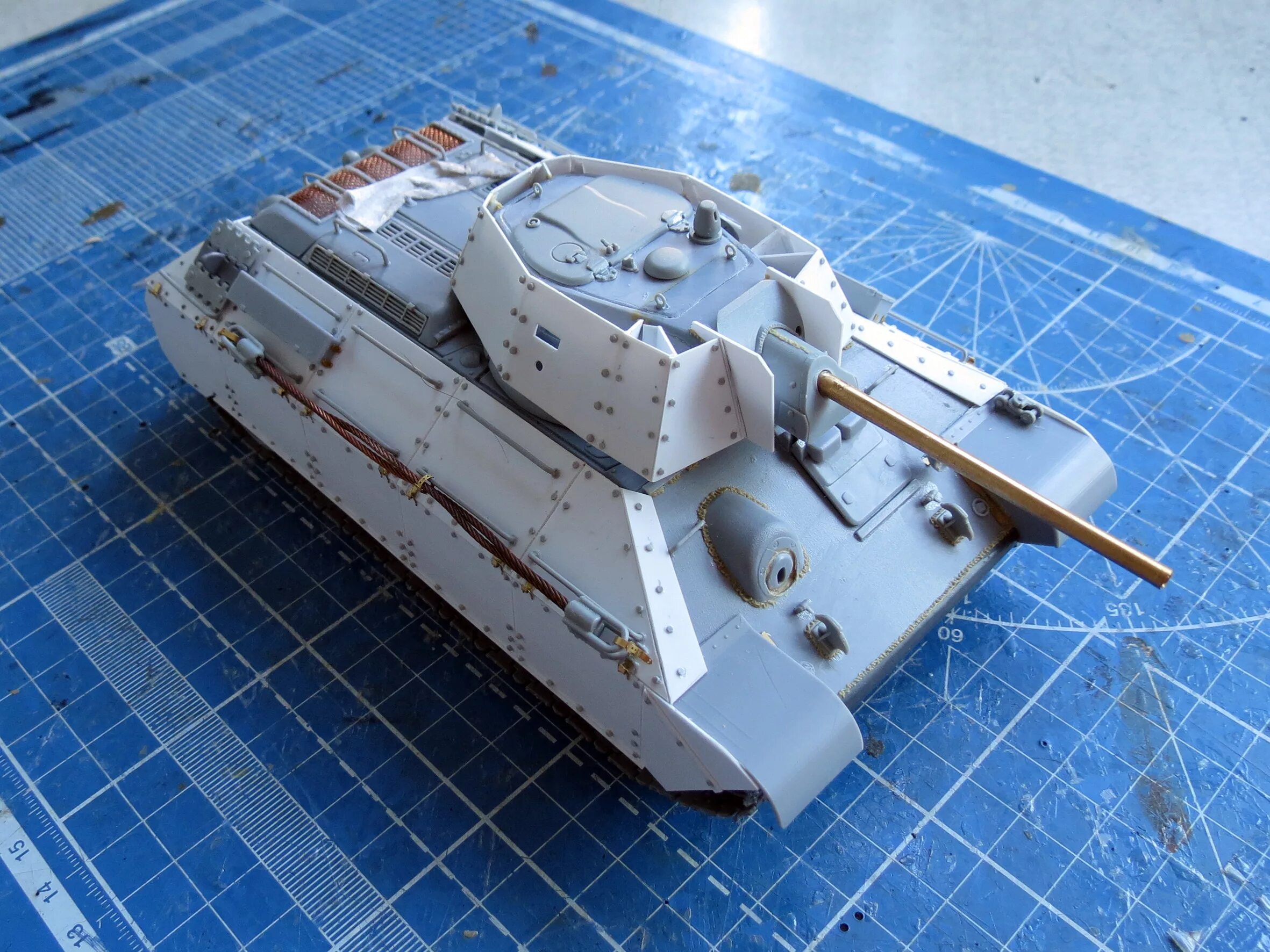 T scale 1