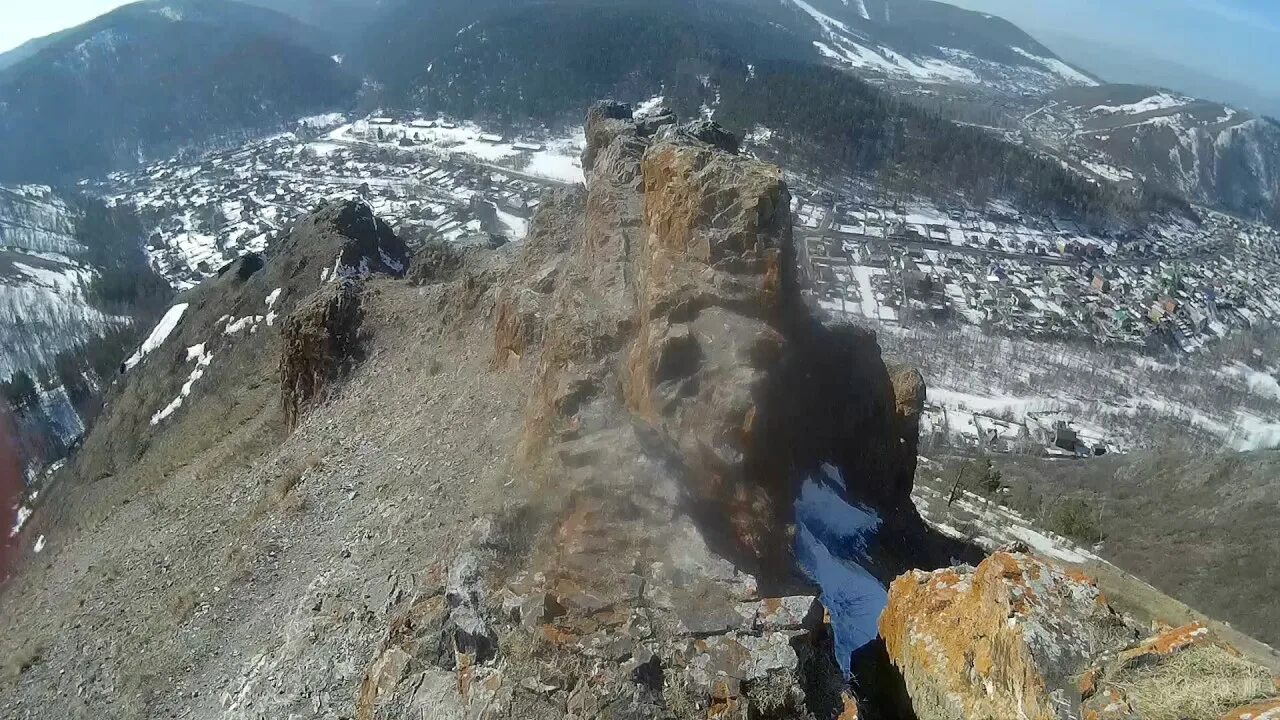 Красный гребень Красноярск. Лимановский гребень. Скала красный гребень высота. Антипинский гребень.