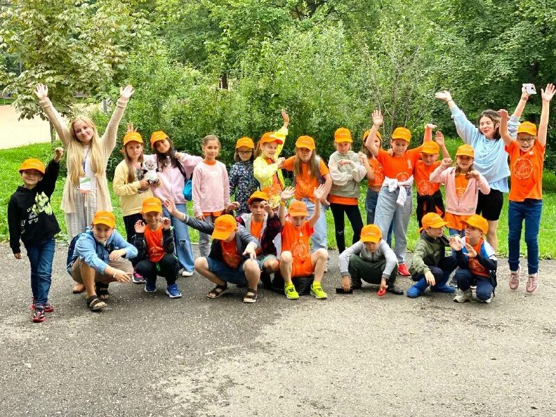 Любимые вожатые. С кем общается вожатый на смене. Любимые вожатые. Любимые вожатые. Лесная сказка санаторий чебоксары вожатые.