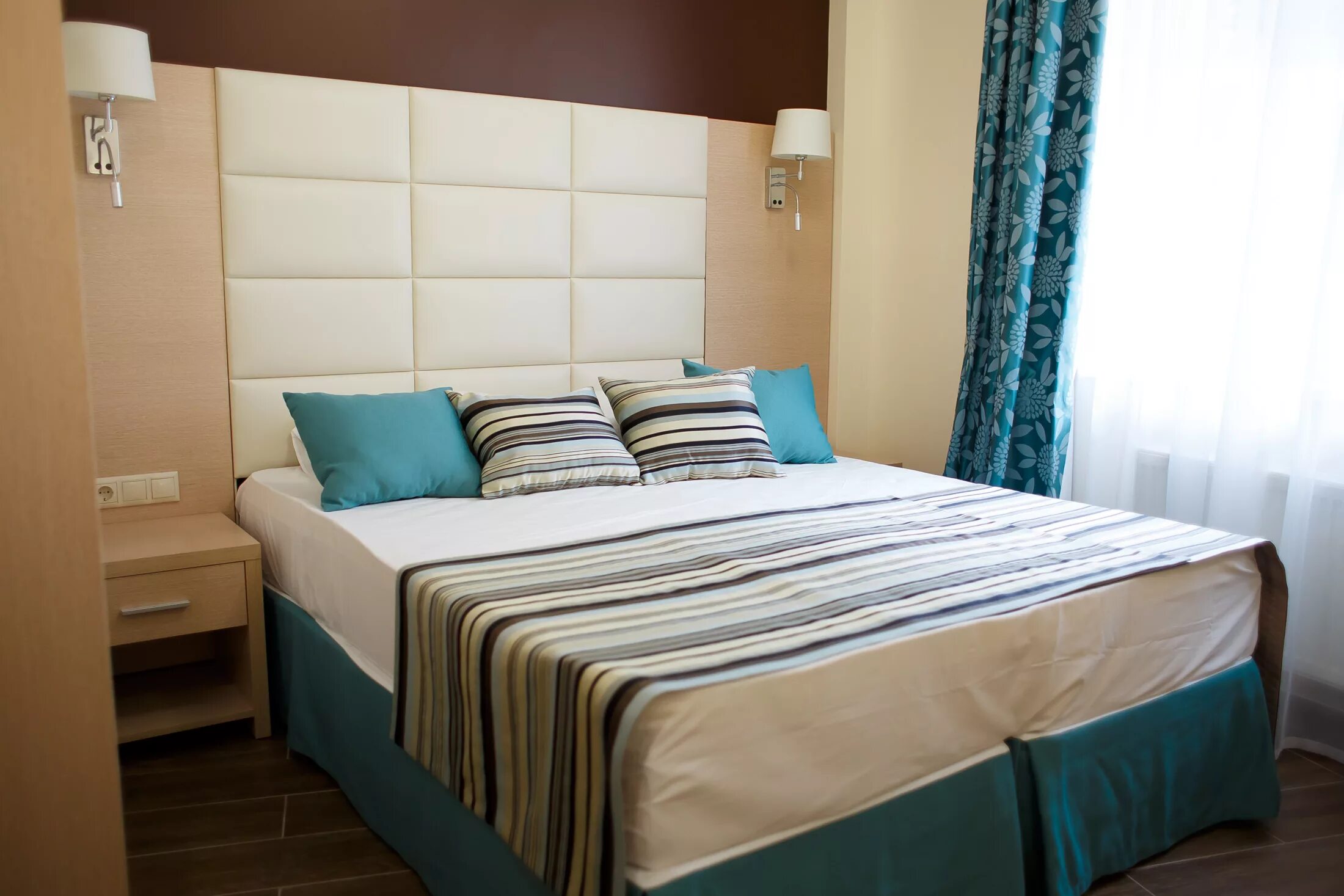 Отель панорама артём. Отель панорама широкая балка. Пансионат аист широкая балка. Гостиница широкая балка новороссийск отель панорама. Отель панорама новороссийск.