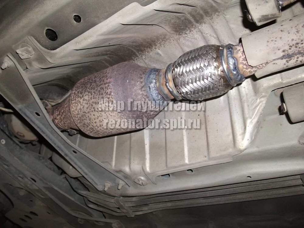 Выхлопная система nissan tiida 2008. 6 седан. Выхлопная система nissan note 1. 20100 глушитель ниссан. Выхлопная труба ниссан тиида.
