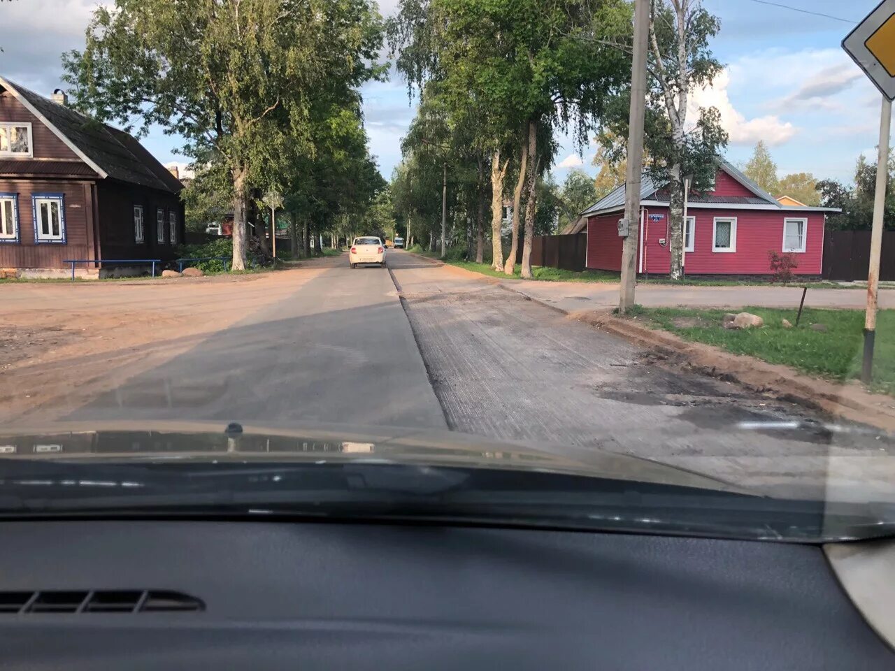 Автотехцентр осташково. Осташков автомобили. Дтп в вышневолоцком районе за последние сутки. Дтп в вышневолоцком районе за последние сутки. Автосервис осташков.