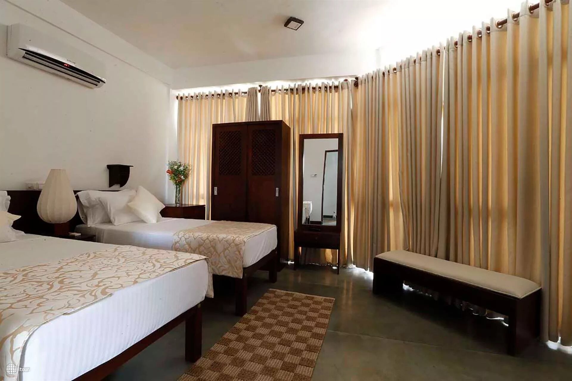 Rock fort hotel spa 4. Унаватуна шри ланка отель rock. Rock fort hotel spa 4 unawatuna. Rock fort hotel & spa 3*. Rock fort hotel spa 4 unawatuna.