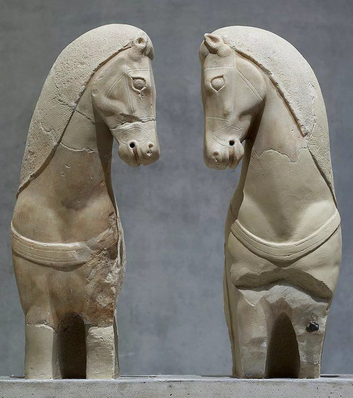 Греческий конь. Скульптура лошади. Древние скульптуры лошадей. Статуя лошади. Античная скульптура лошадь.