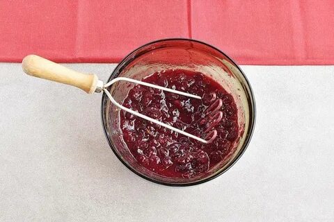 Соус для мяса из клюквы