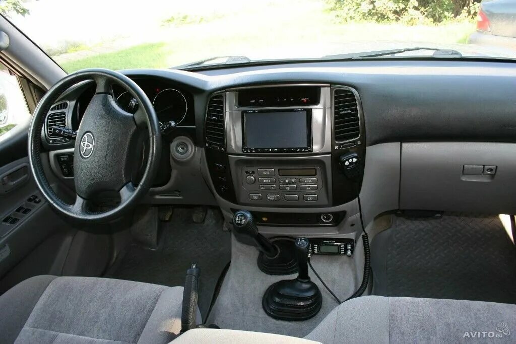 7 бензин механика салон. Toyota land cruiser prado 150 салон.