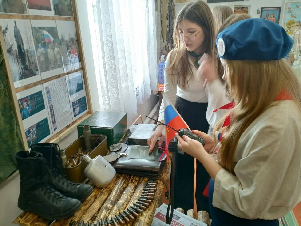 В Курске в областном краеведческом музее открылась выставка артефактов и трофеев