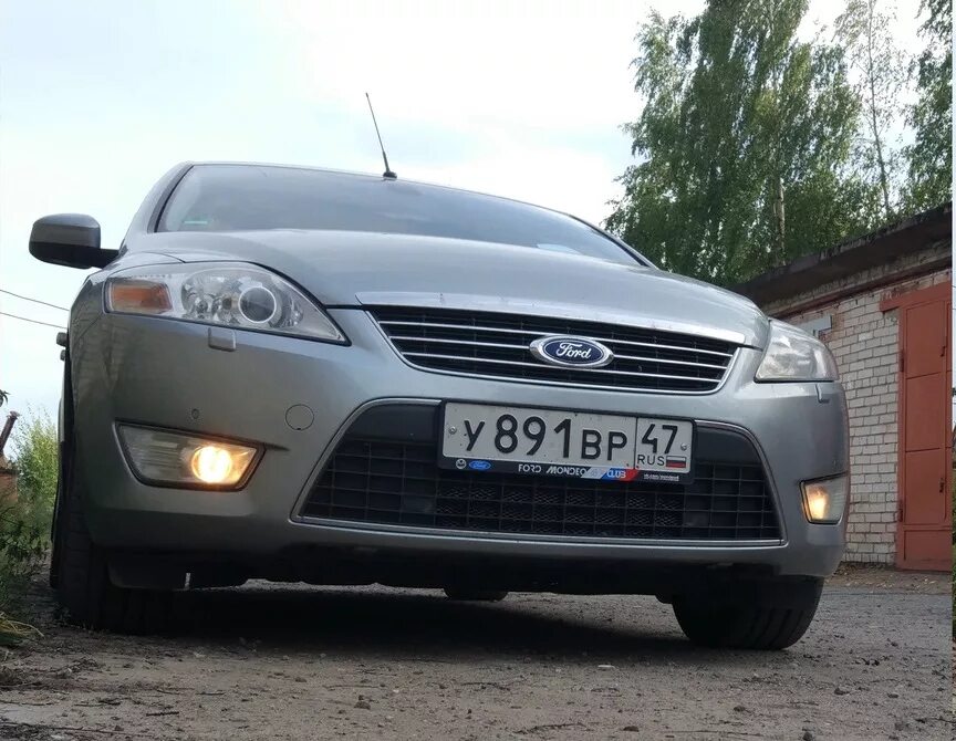 Дхо форд мондео. Ford Mondeo 4 ДХО. Форд Мондео 4 дорестайл. Ходовые огни Форд Мондео 4. Дневные ходовые огни Форд Мондео 4.