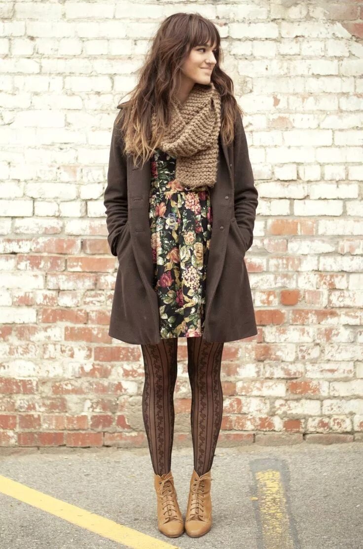White tights with geometric texture, mustard skirt and wool sweater found on Pol