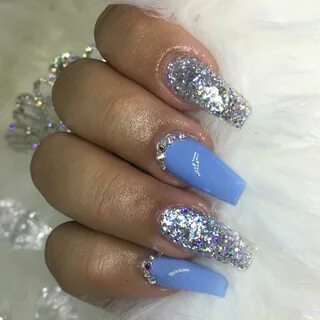 Ногти синие с серебром новогодние