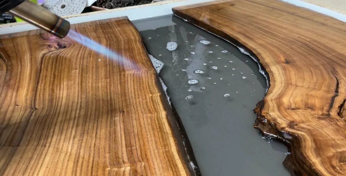 Шлифовка деревянных изделий. Смываем эпоксидную смолу. Отстирывается смола. Ототру эпоксидную смолу с керамогранита. Стол слэб с эпоксидной.