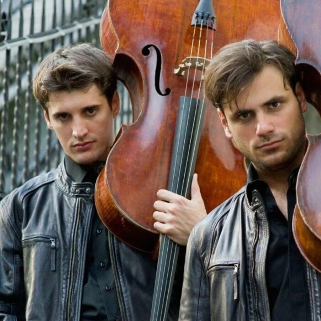 Дуэт виолончелистов. 2cellos. Группа 2cellos. 2cellos обложка. 2cellos блюз.