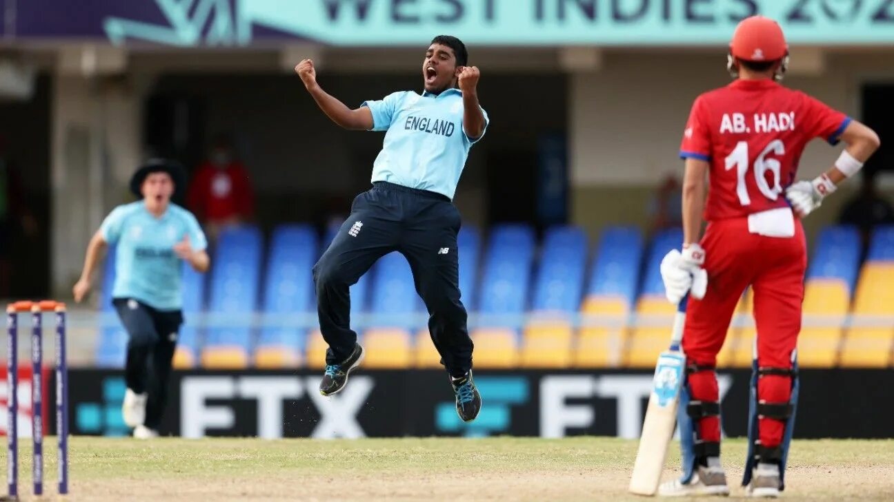 Ahmed spins. Afghanistan vs England u19.