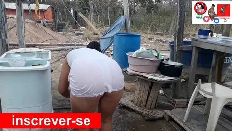 ❤ ️gostosa tomando banho sem calcinha de camiseta ❤ Nudity, Sexually and Ex...