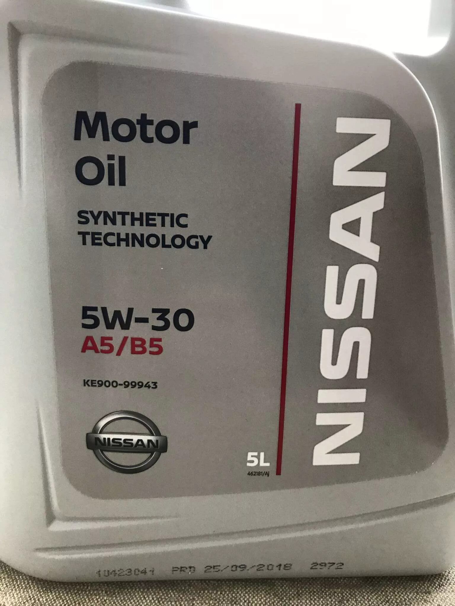 Nissan 5w30 c4. Nissan Motor Oil 5w40. Nissan 5w30 a5/b5. Масло моторное 5w30 синтетика Ниссан.