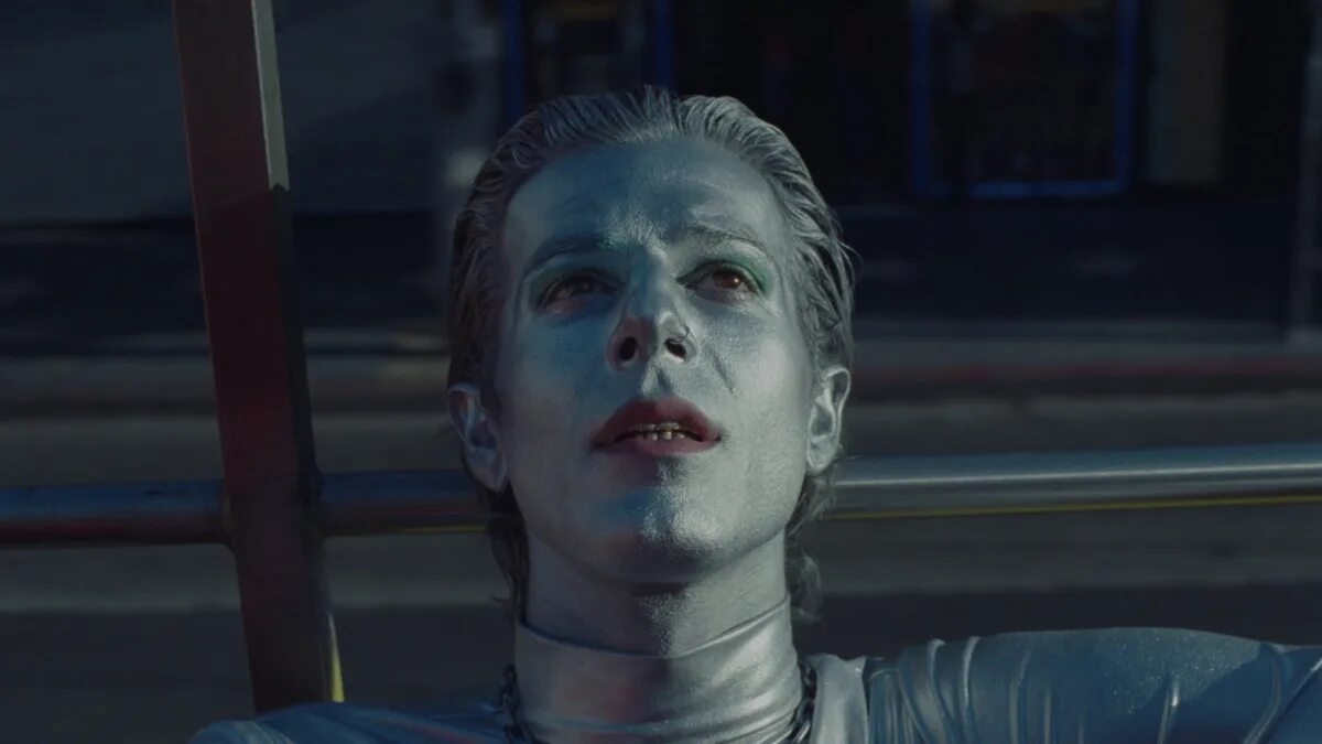 Зе нейборхуд. Pretty boy the neighbourhood. Devil's advocate the neighbourhood. Джесси разерфорд 2022. Reflections the neighbourhood lyrics.