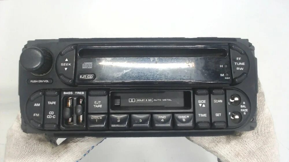 Магнитола крайслер вояджер 2. Dodge caravan магнитола. Dodge caravan магнитола. Магнитола 2 din додж караван. Dodge caravan 4 штатная магнитола.
