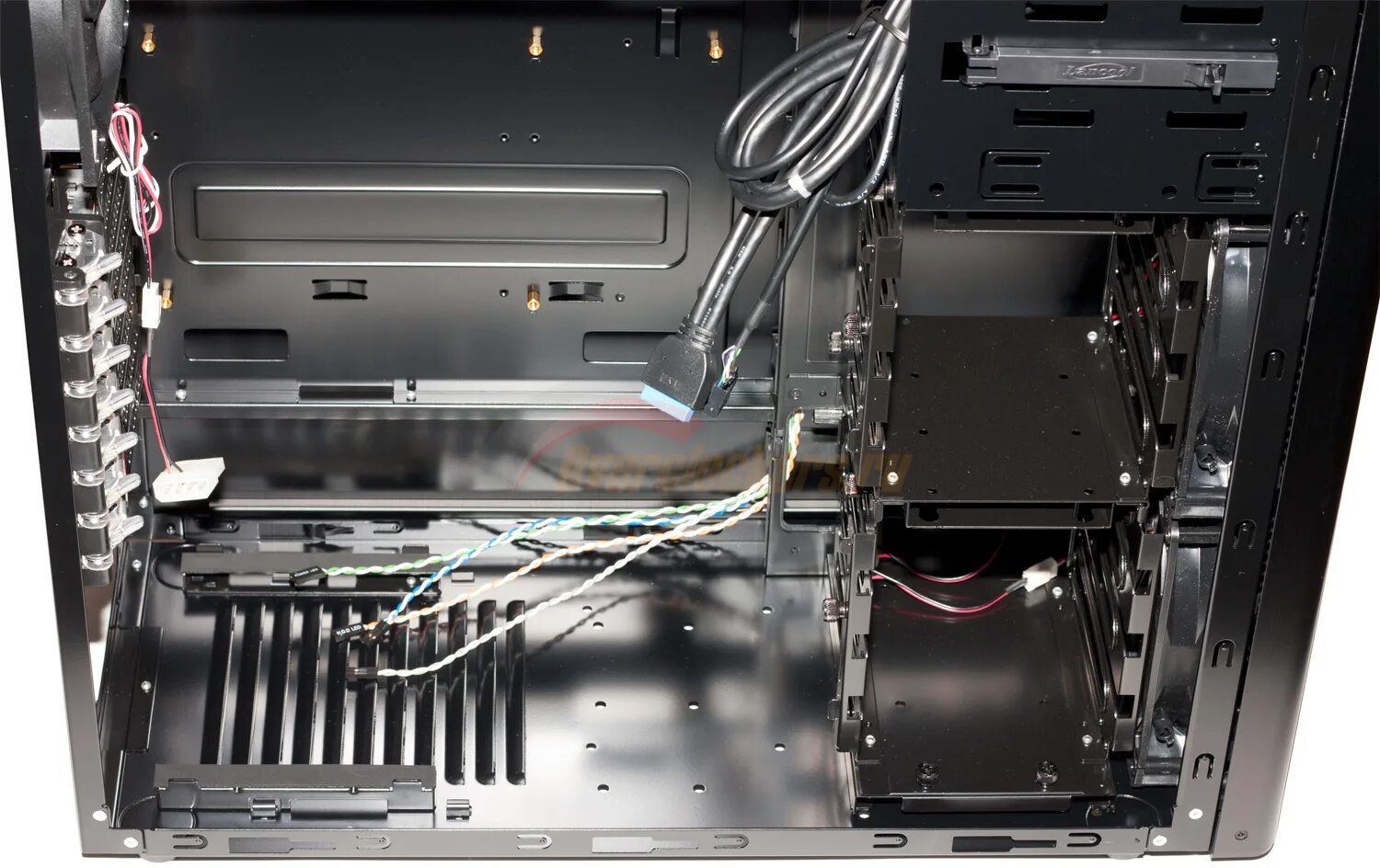 Установка блока питания в корпус. Корпус asus с нижним расположением бп. корпус с нижним расположением блока питания. корпус для пк с нижним расположением блока питания. корпус с нижним расположением блока питания сборка.