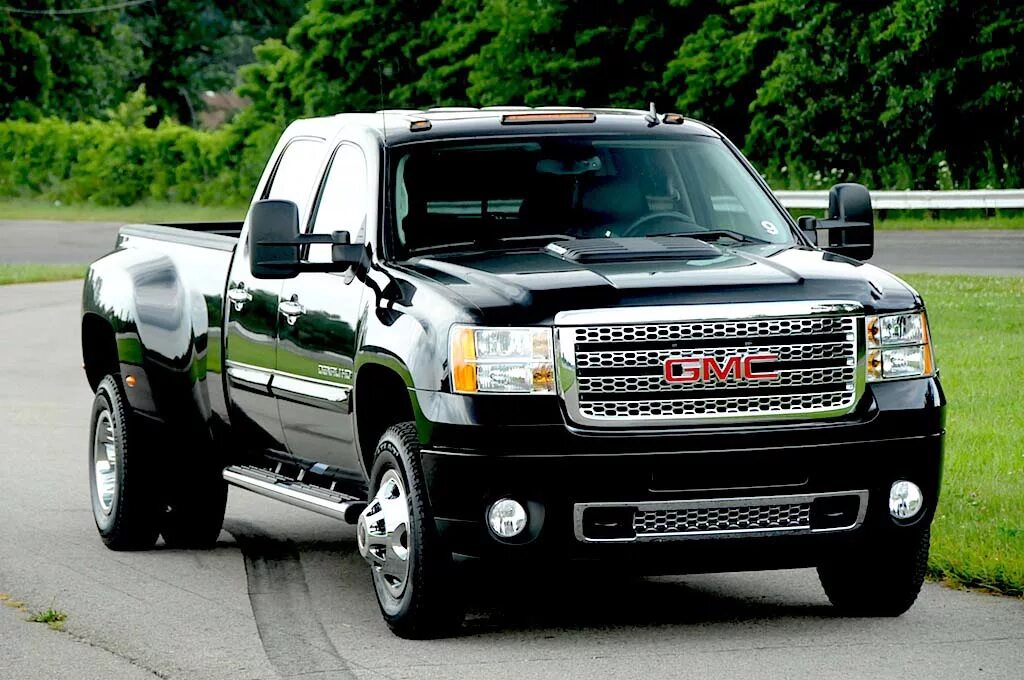 Автомобиль gmc. 2011 GMC Sierra 1500. Американский джип GMC. GMC Sierra Denali 2021. GMC (автомобильная марка) автомобили GMC.