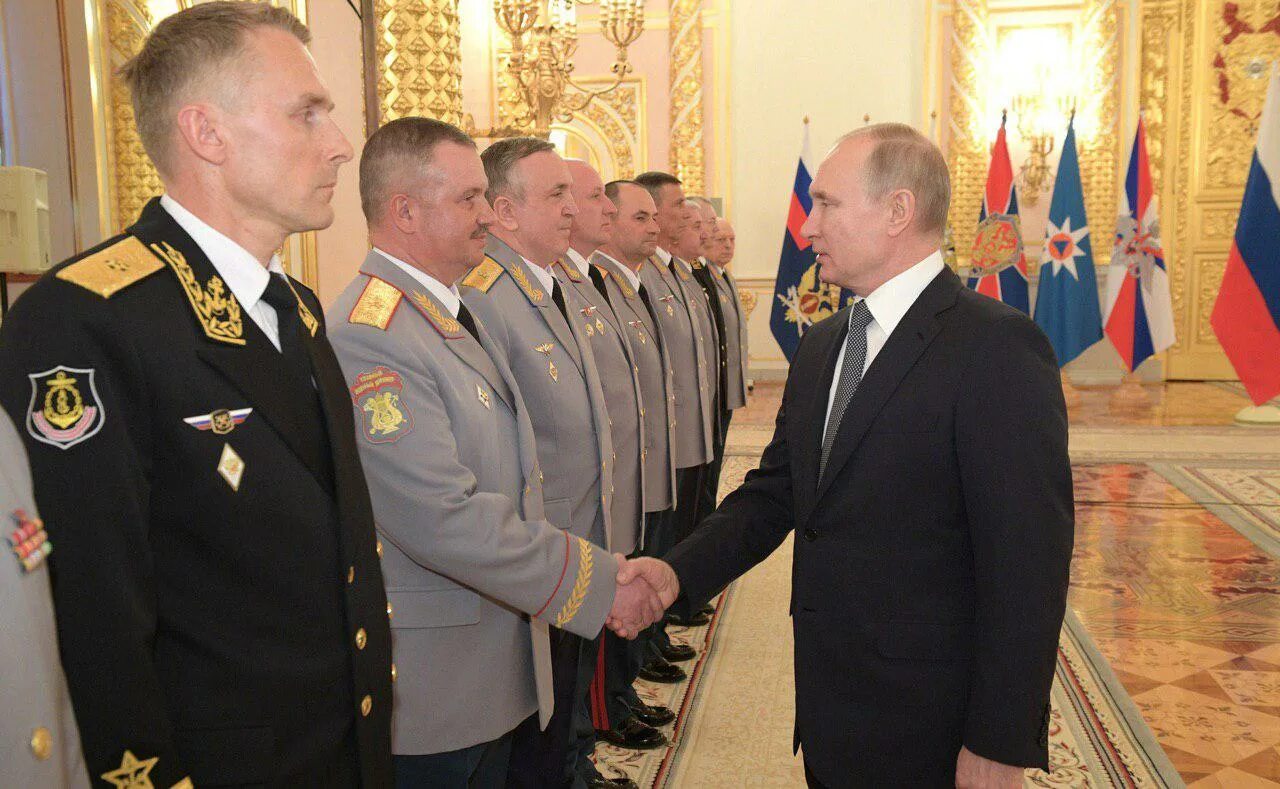 Церемония представления офицеров. Награждение в Кремле генералов.