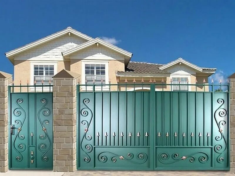 Ворота георгиевск. Ворота в частный дом. Зеленые ворота. Кованые ворота бирюзового цвета. Современные ворота.