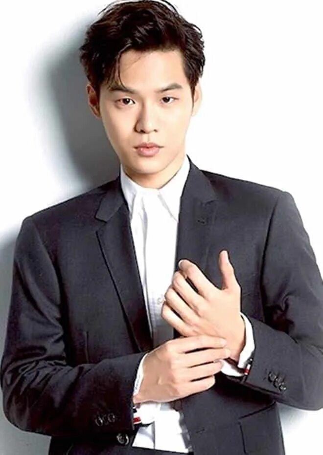 Ли енджэ актер. Юн джи он в мемористе. Им рён гу. Чон хё-сон меморист. Юн джи он актер.