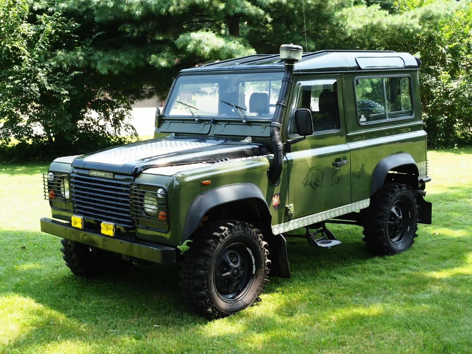 Defender 120. Ленд Ровер Дефендер 1980. Ленд Ровер Дефендер 90. Ленд Ровер Дефендер 110. Рендж Ровер Дефендер 1995.