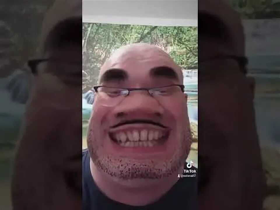 А он любит поиграть быстрый пупсик. А он любит поиграть быстрый пупсик