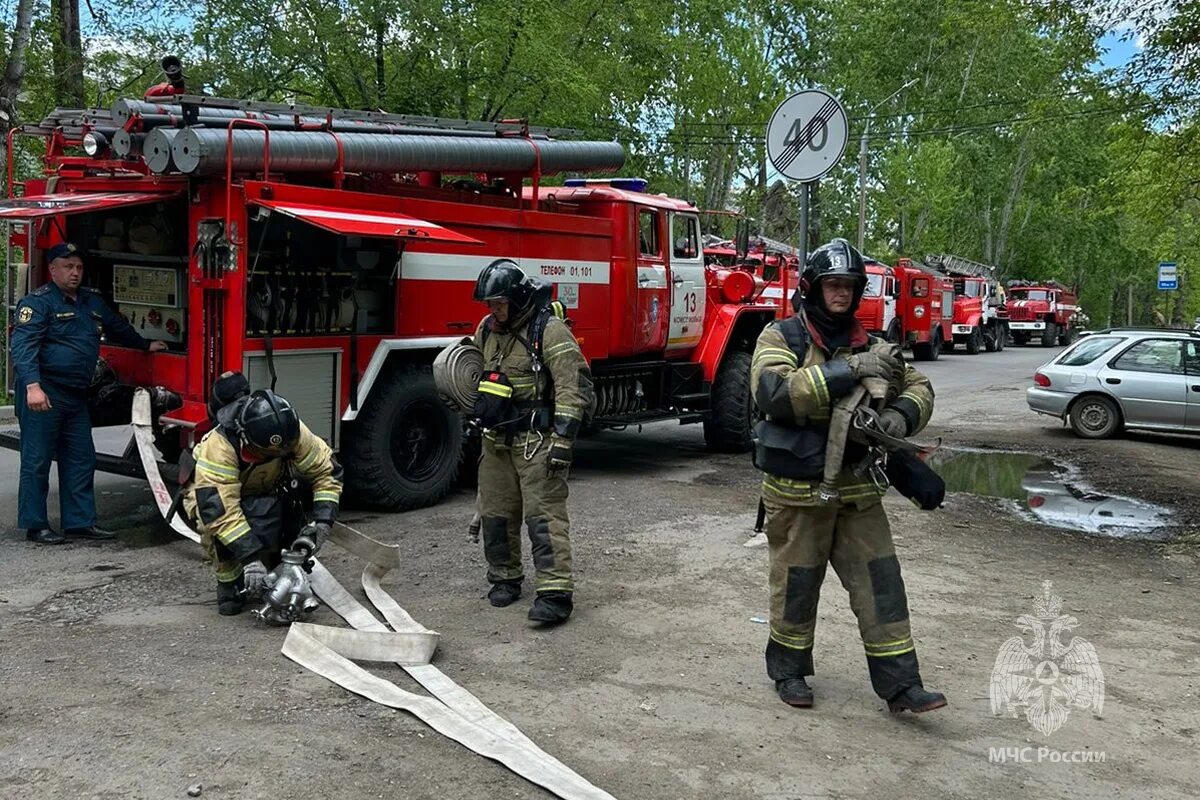 Пожарные России. Пожарный МЧС. Пожарные учения. Огнеборцы. Сводка мчс россии