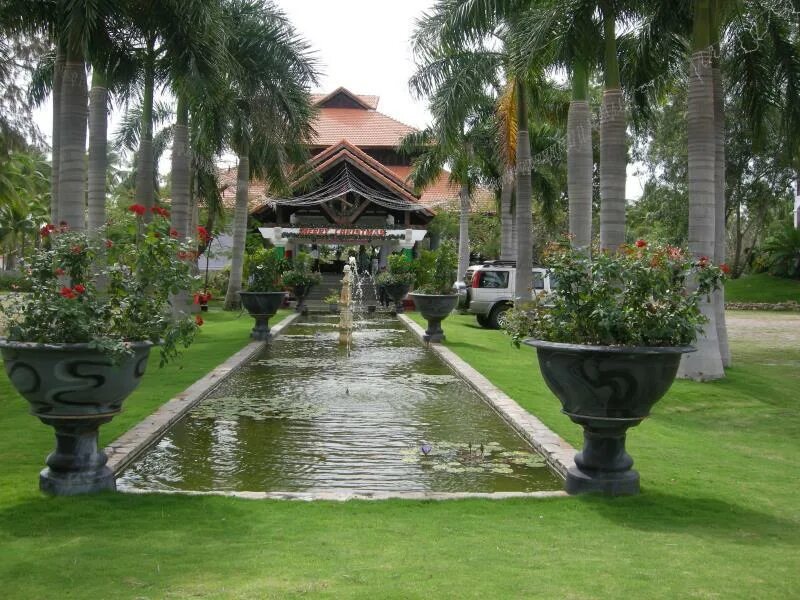 De century. Muine de century beach resort spa. фантьет вьетнам пляжи. Muine de century 4*. De century.