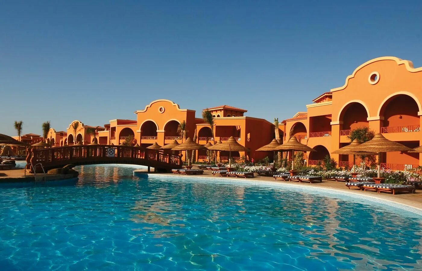 Charmillion sea life resort египет. Шармель Шейх Египет. Sea Life Шарм Эль Шейх. Шарм-Эш-Шейх город.