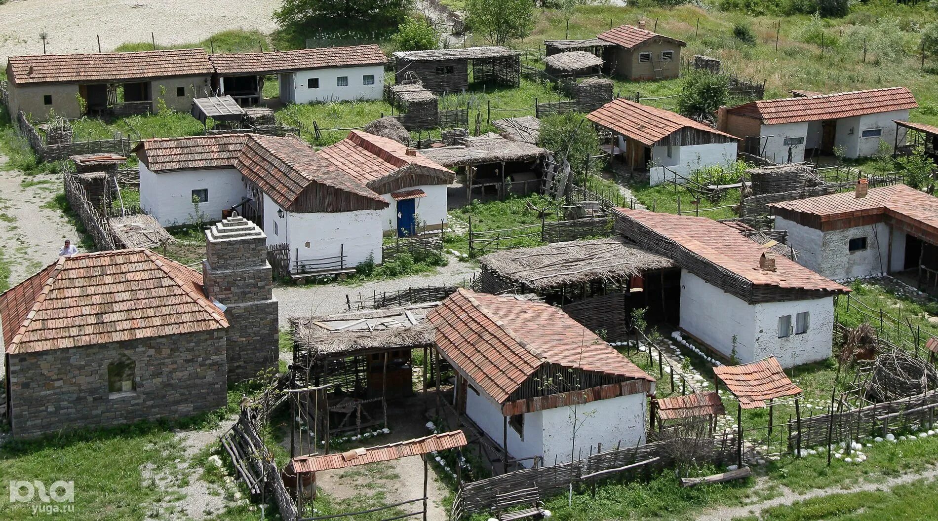 Черкесский двор