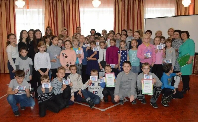 центр досуга радуга тайшет. тайшет радуга здание. педагоги радуги тайшет. цдо радуга тайшет. центр досуга радуга тайшет.