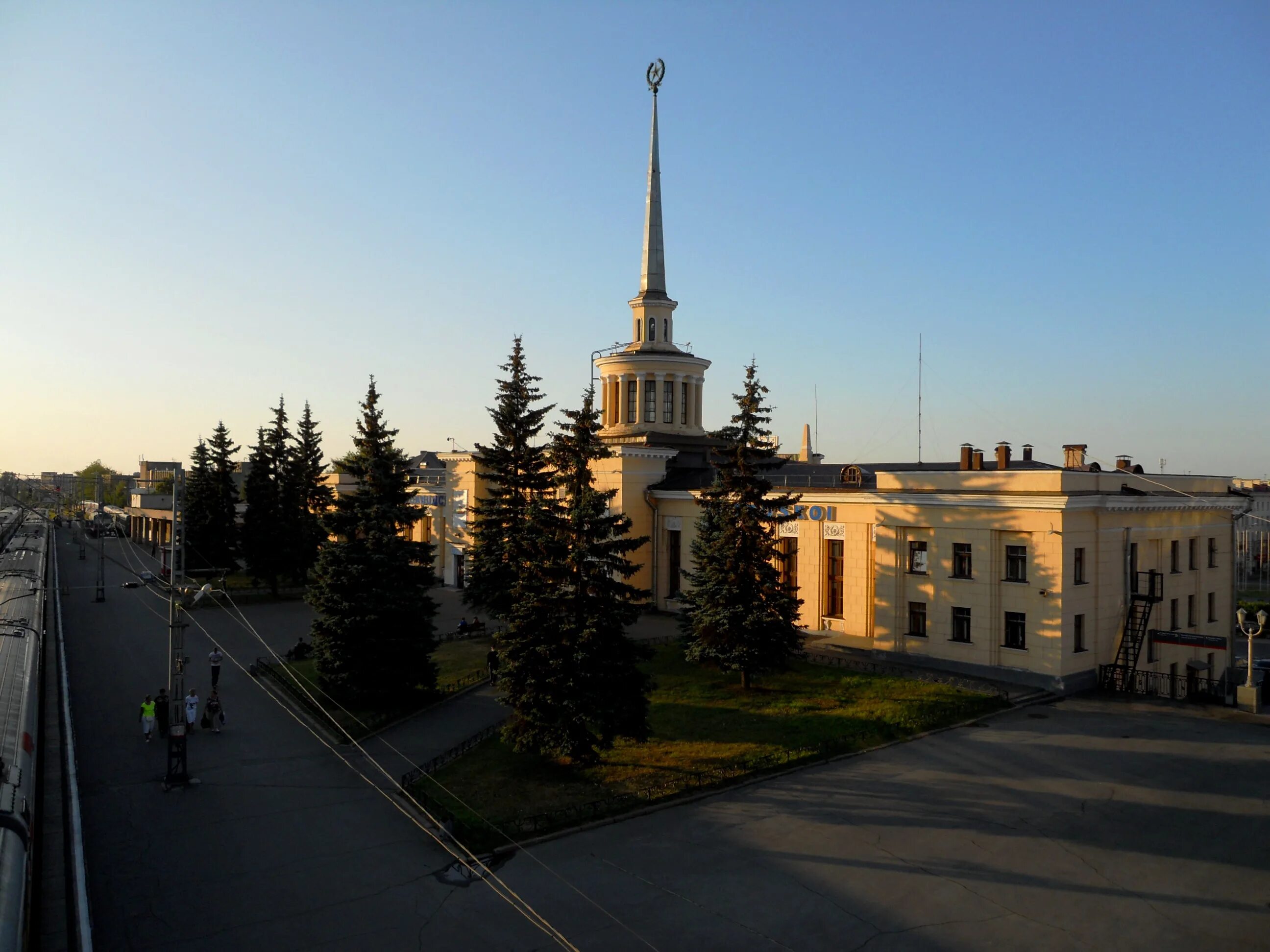 Жд петрозаводск телефон. Вокзал Петрозаводск 2022. ЖД вокзал Петрозаводск 2022. Вокзал Петрозаводск зимой 2022. Вокзал Петрозаводск 1915.