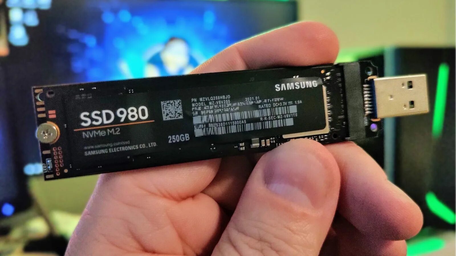 Samsung 980 250gb. Samsung SSD 980. Samsung u.2 SSD. Samsung NVME u2 SSD. SSD Samsung 980 1tb.