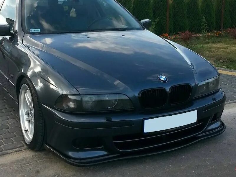 Купить бампер е39. BMW e39 m5 Элерон. М бампер на БМВ е39. Бампер БМВ е39 м5. Бампер м5 е39.