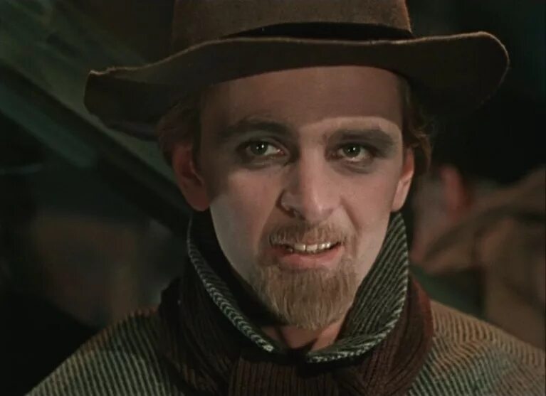 Идиот князь мышкин. Мышкин идиот достоевский. Лев николаевич мышкин. Достоевский идиот князь мышкин. Мышкин идиот достоевский.