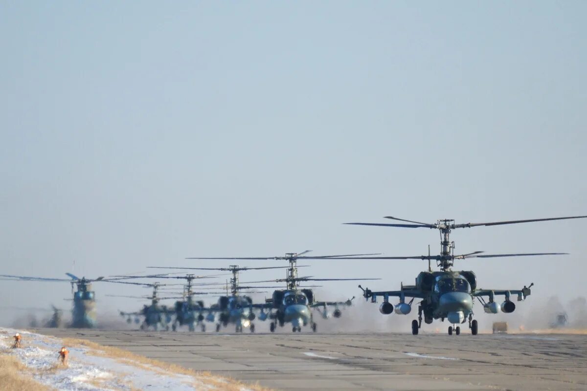 Авиабаза торжок. Здание ввс хабаровск. Ввс хабаровск большой аэродром. Аэродром центральный хабаровск. Ввс хабаровск.