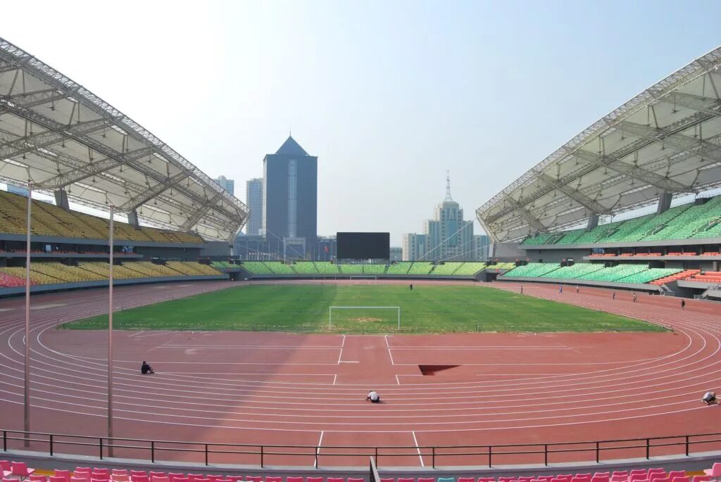 Center stadium. Циндао стадион Тяньхан. Харбин стадион. Циндао стадион Ичжун. Цзиньчжоу (стадион).