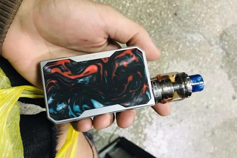 Вейп VOOPOO Drag 3. VOOPOO Drag 4. VOOPOO Drag 2 в руке. Драг 3 с дрипкой Зевс. Voopoo drag x купить