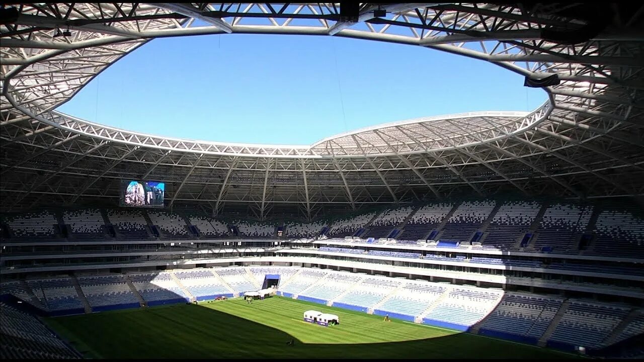 Стадион самара арена 2021. Дом напротив стадиона с видом на стадион. Самара арена отзывы. Самара арена отзывы. Фк крылья советов стадион самара арена.