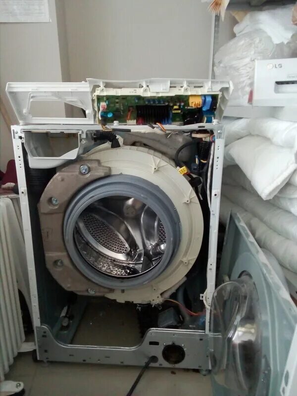 Bosch maxx 5 без верхней крышки. Стиральная машина bosch wfc 1600. Разбор стиральной машины bosch. Лоток для стиральной машины bosch maxx 5. Стиральная машина бош макс 5 разобранная.