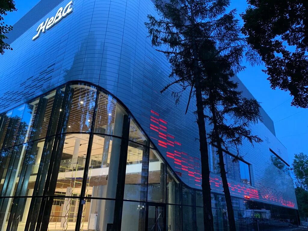 кинотеатртнева беломорская. кинотеатр прага после реконструкции. кинотеатр на крыше тюмень. торговый центр киргизия новогиреево. торговый центр будапешт в бибирево.