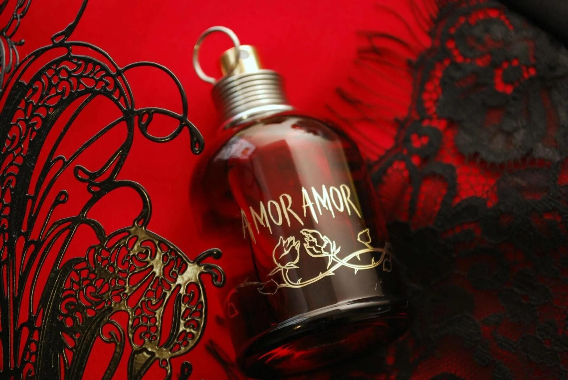 Penso amore. Парфюм Амор Амор Кашарель. Cacharel - Amor Amor mon Parfum du soir - w, 50 мл, EDP. Cacharel Amor Amor туалетная вода 30 мл. Флакон Cacharel Amor Amor w EDT 4 ml.